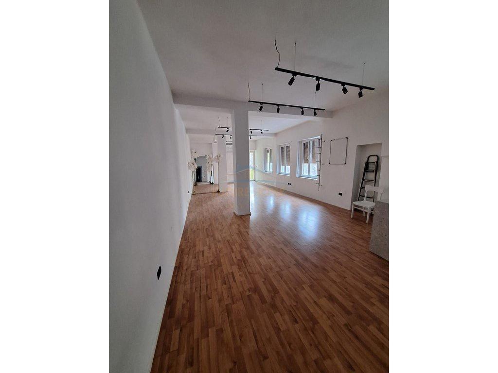 0683487469 Qira, Ambient për Zyra, Blloku.