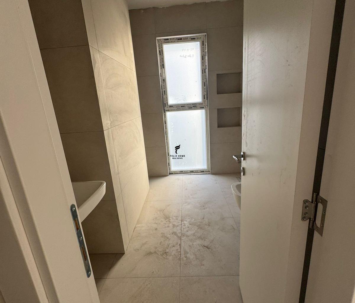 ZYRE ME QERA 100 M2 ASTIR 50.000 LEKE FH-71313