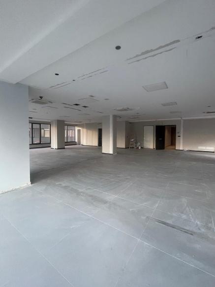 Jepet in affitto Ambiente Commerciale Premium – Complesso Delijorg