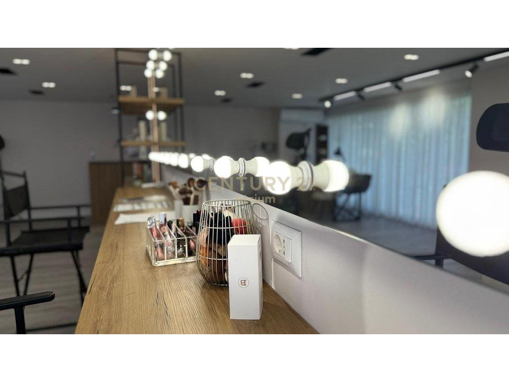 FOR RENT BEAUTY SALON IN PARIS MUNICIPALITY!