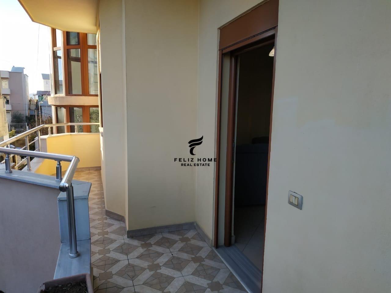 Villas for Sale with 5 Floors, Selite, 730,000 Euros
