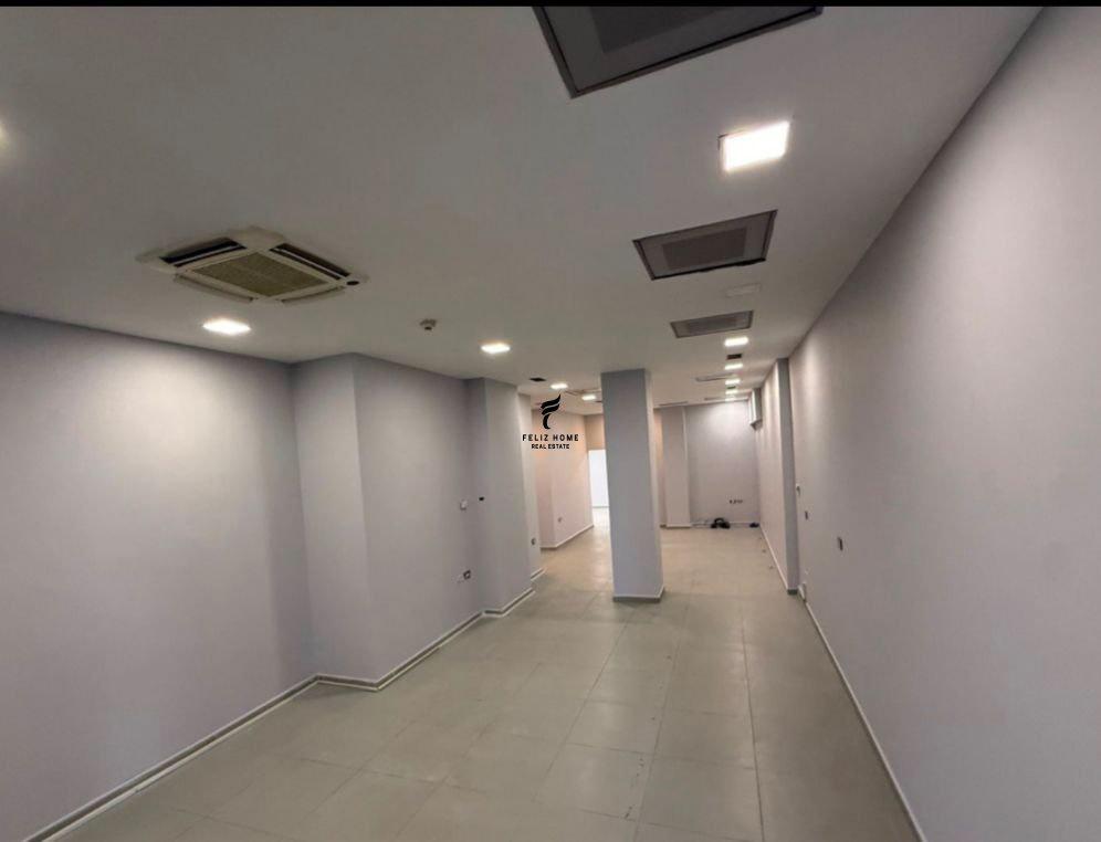 FOR SALE Land 220 m2 Kavajes Street 590,000 EUR FH-72087