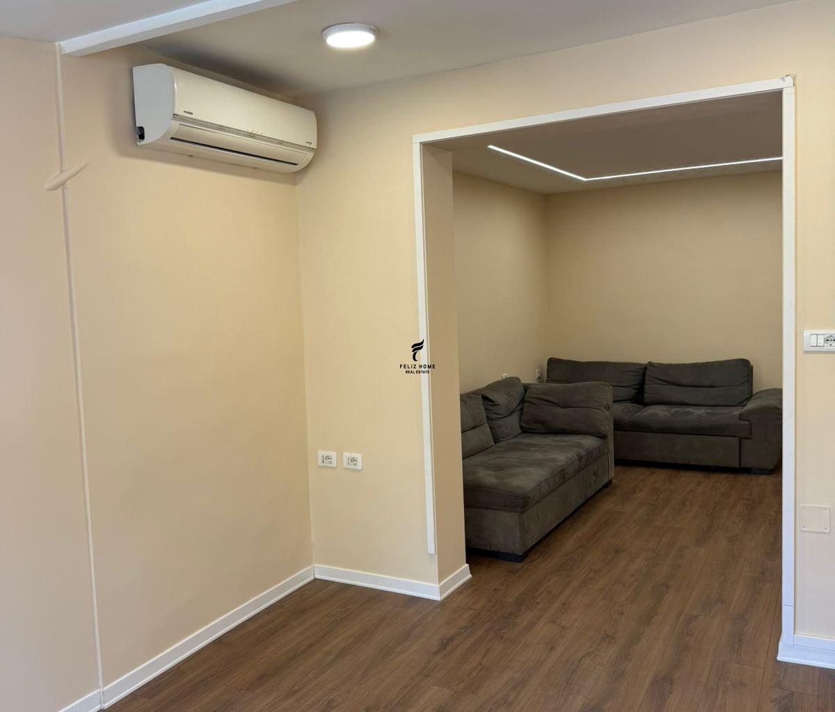 Vetrina con affitto di 50 m² in blocco 60.000 LEKE