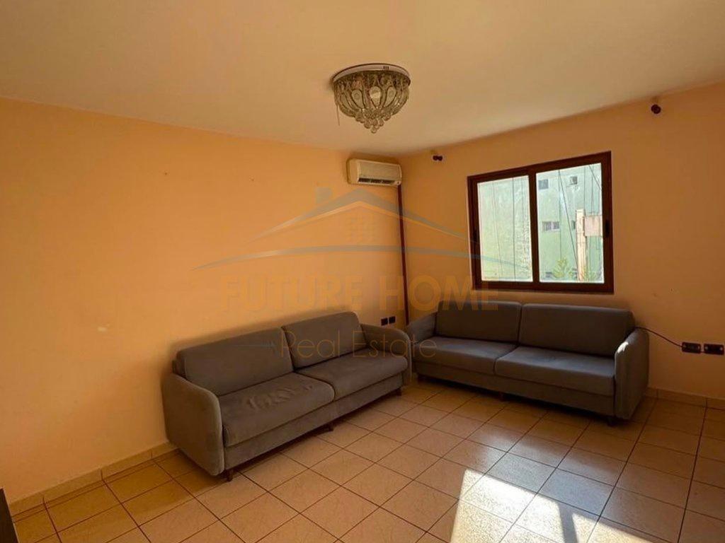 0697048065 Qera, Apartament 1+1,Lagjia 18, Durres