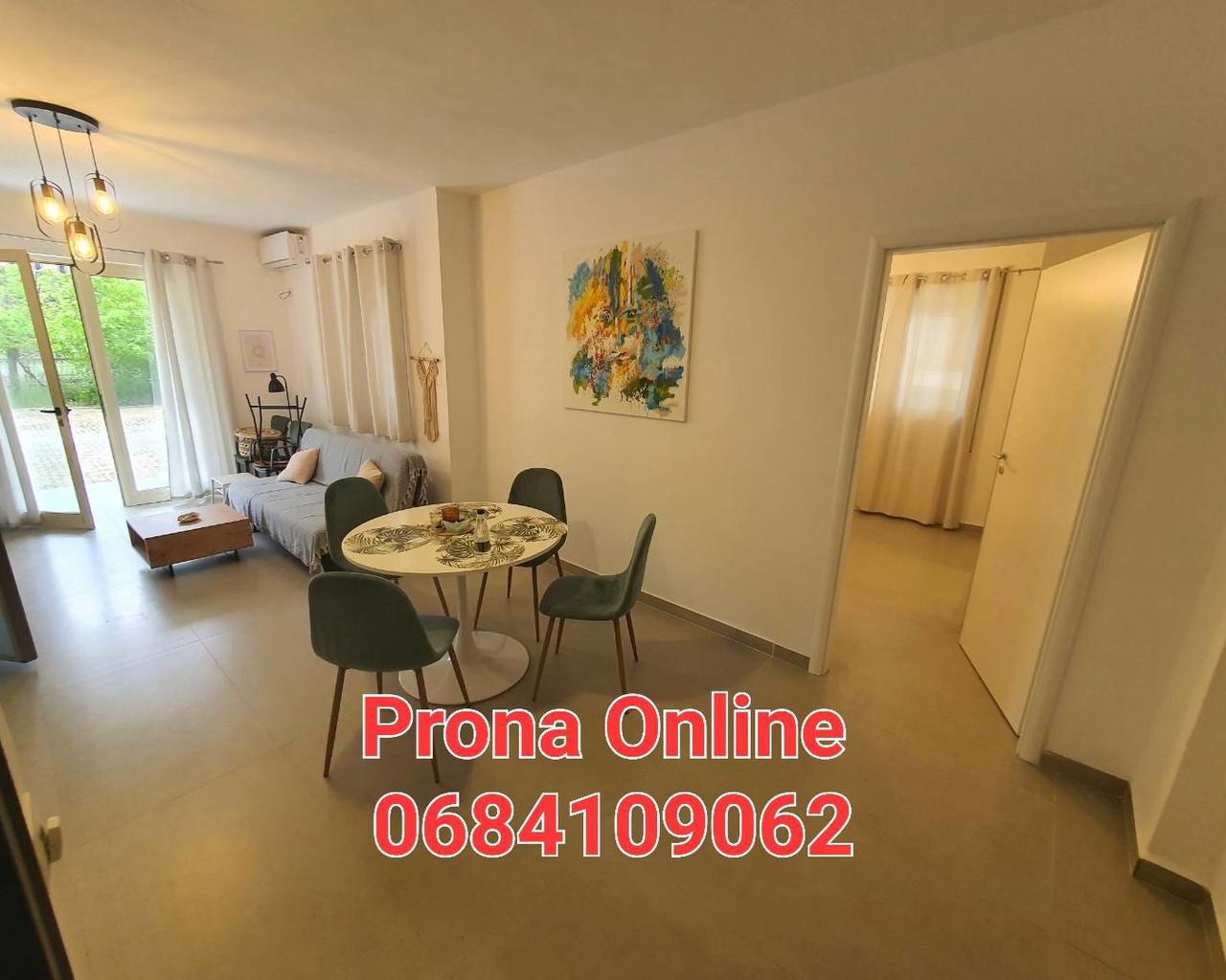 SHITET Apartament 1+1 ne Plazhin e Golemit tek Pishat e Buta