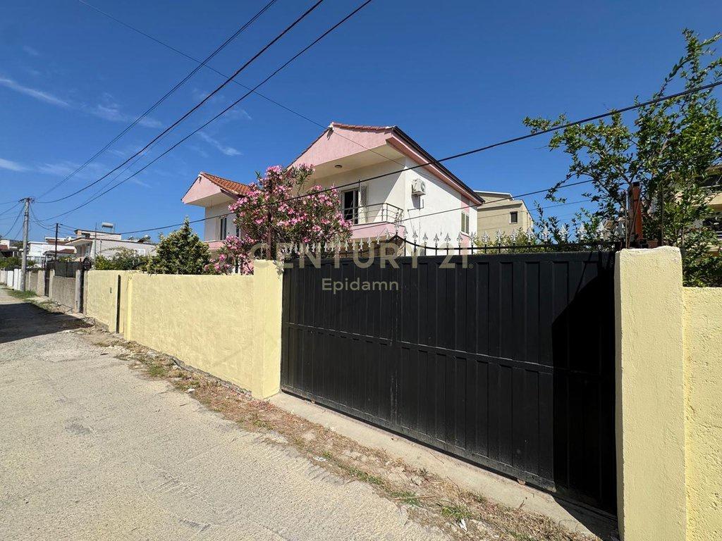 0686557720 Vilë për shitje në zonën e Ish-Kënetës, Durres !