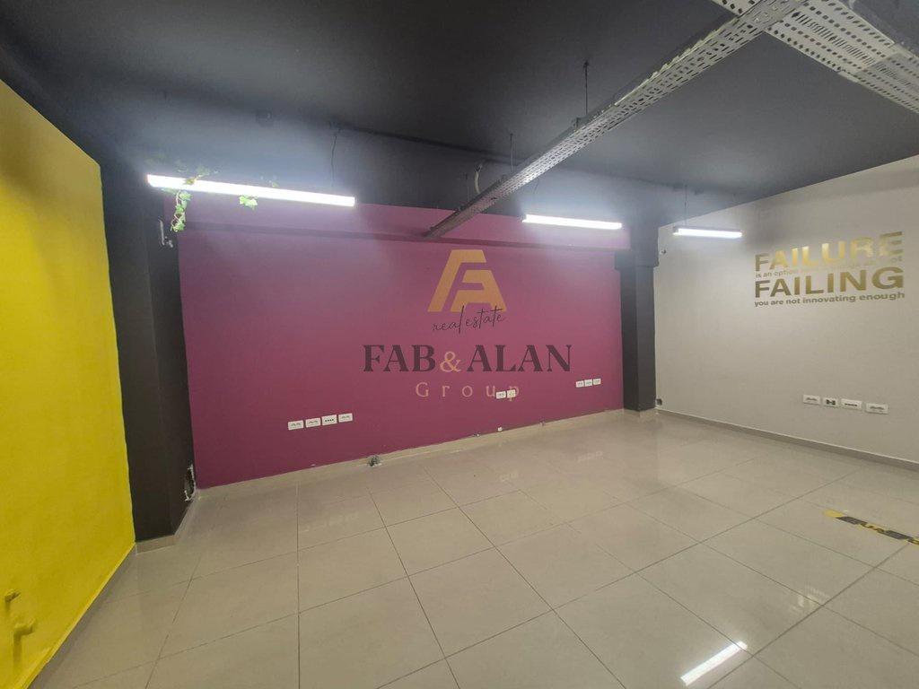 Office for Rent 230 m² - Rruga e Dibres