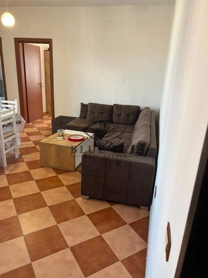 FOR RENT 1+1 APARTMENT WITH RED ROOF NEAR THE BEACH
