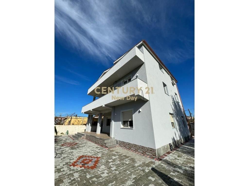 Villa for Rent in the Beach Area