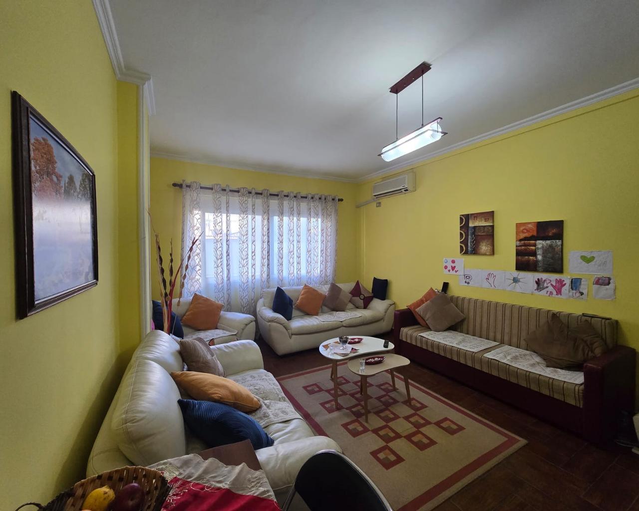 Apartament 2+1 ne shitje , Zogu i Zi