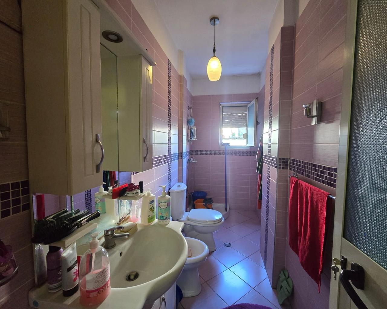 Apartament 2+1 ne shitje , Zogu i Zi