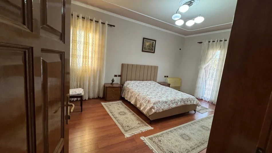 Tirane, Apartment 2+1 for Rent, 3rd Floor, 500 € (Rruga Njazi Meka)