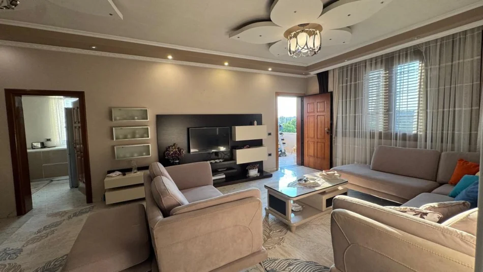 Tirane, Apartment 2+1 for Rent, 3rd Floor, 500 € (Rruga Njazi Meka)