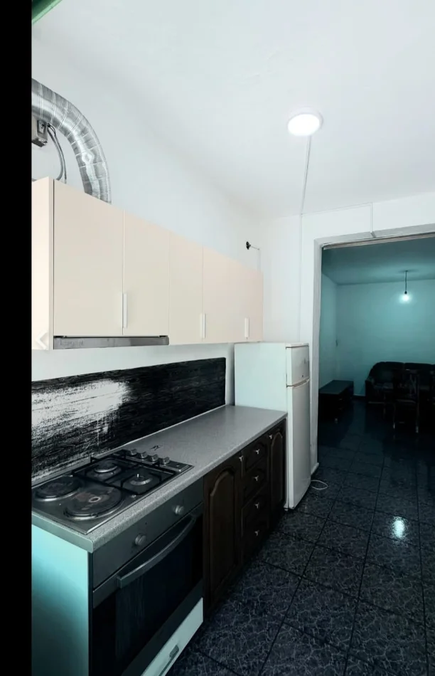 Tirana, Apartment for Rent 1+1, First Floor, 65 m², 380 € (Zogu I Zi)