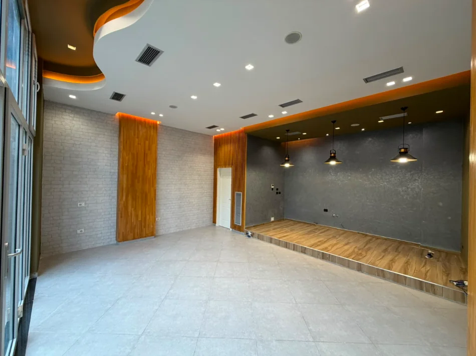 Tirane, Commercial Space for Sale Ground Floor, 47 m² 177,000 € (Astir)