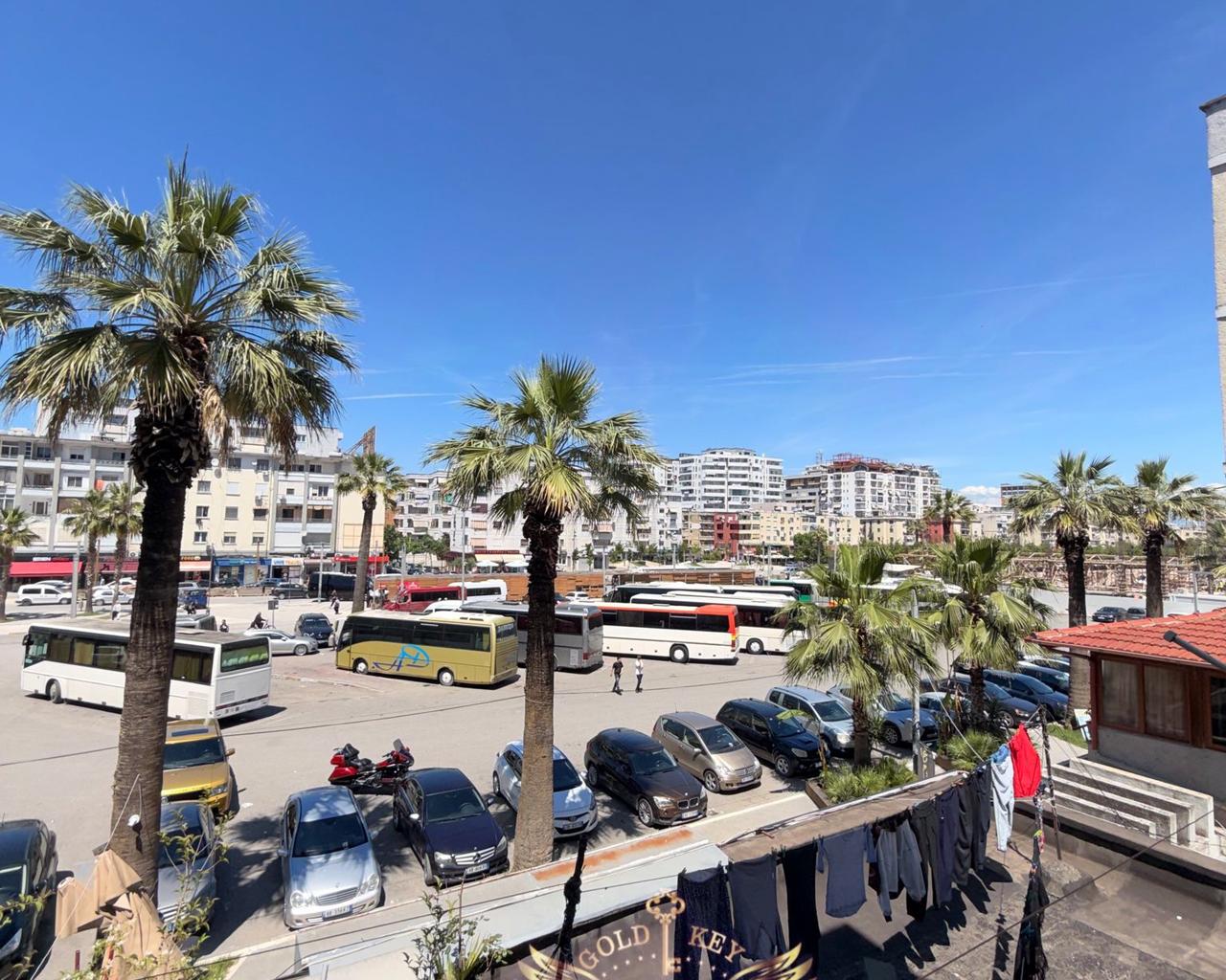🏡 Ambient Biznesi me QERA 1+1+Ballkon
