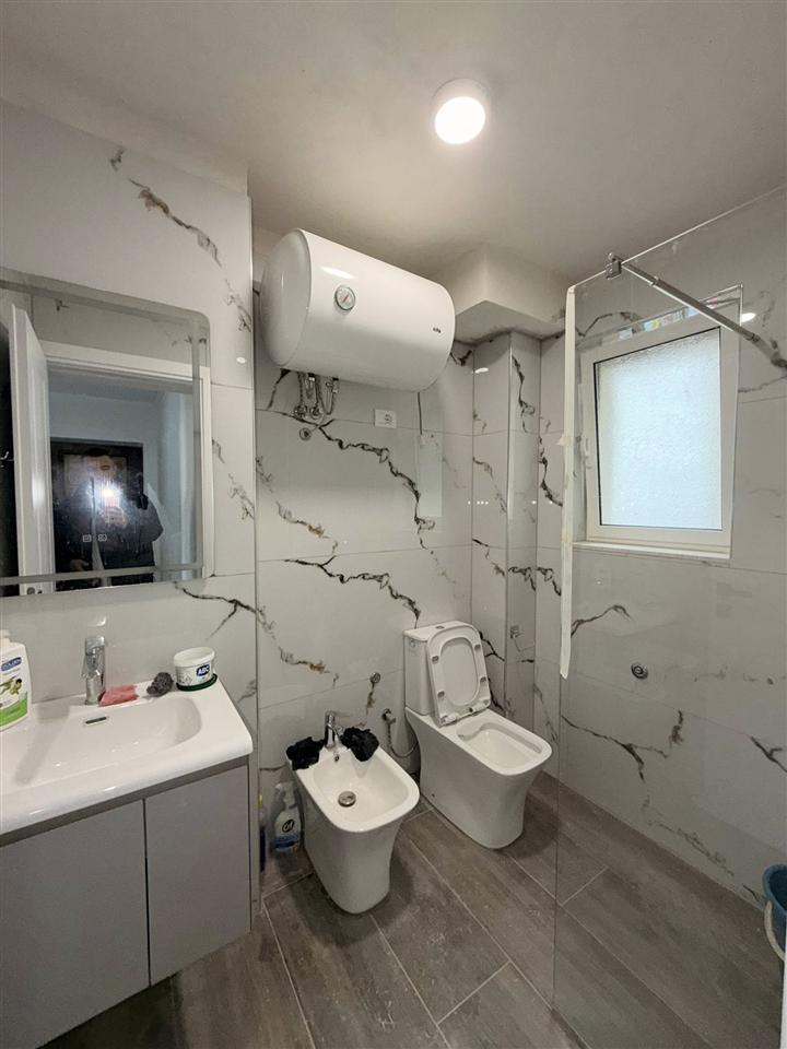 🏡 APARTAMENT ME QERA 1+1+Ballkon Jepet per Biznes