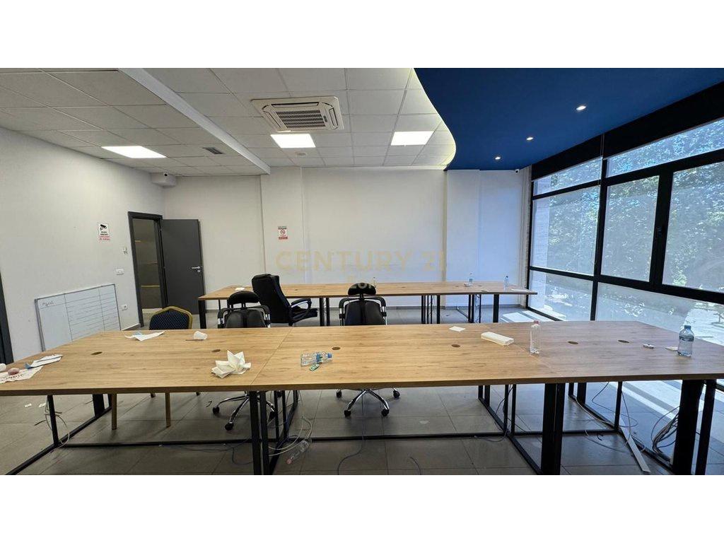 FOR RENT - Commercial Space in Downtown, Durrës!