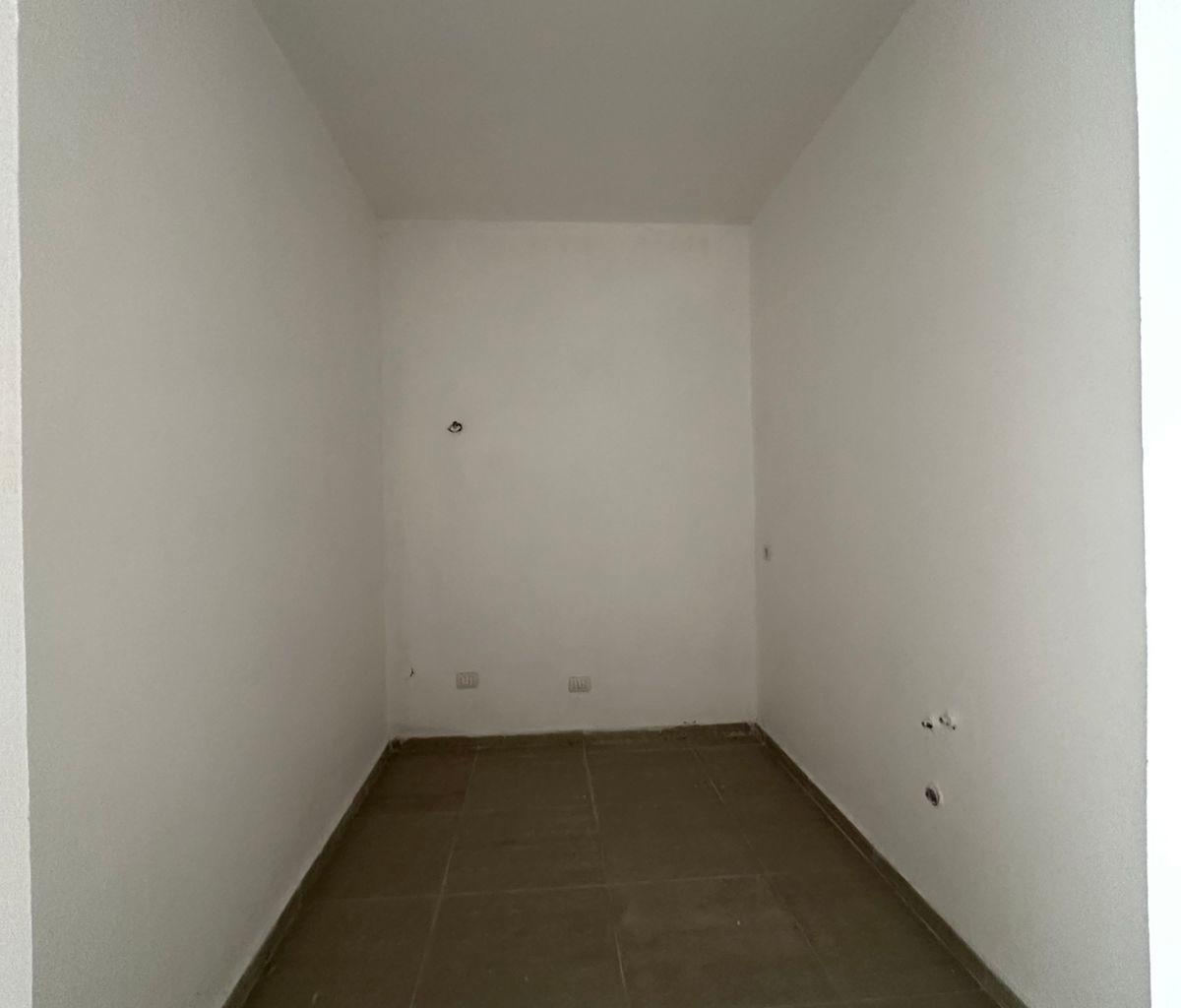 Ambient biznesi me qera ,Qender,Durres.