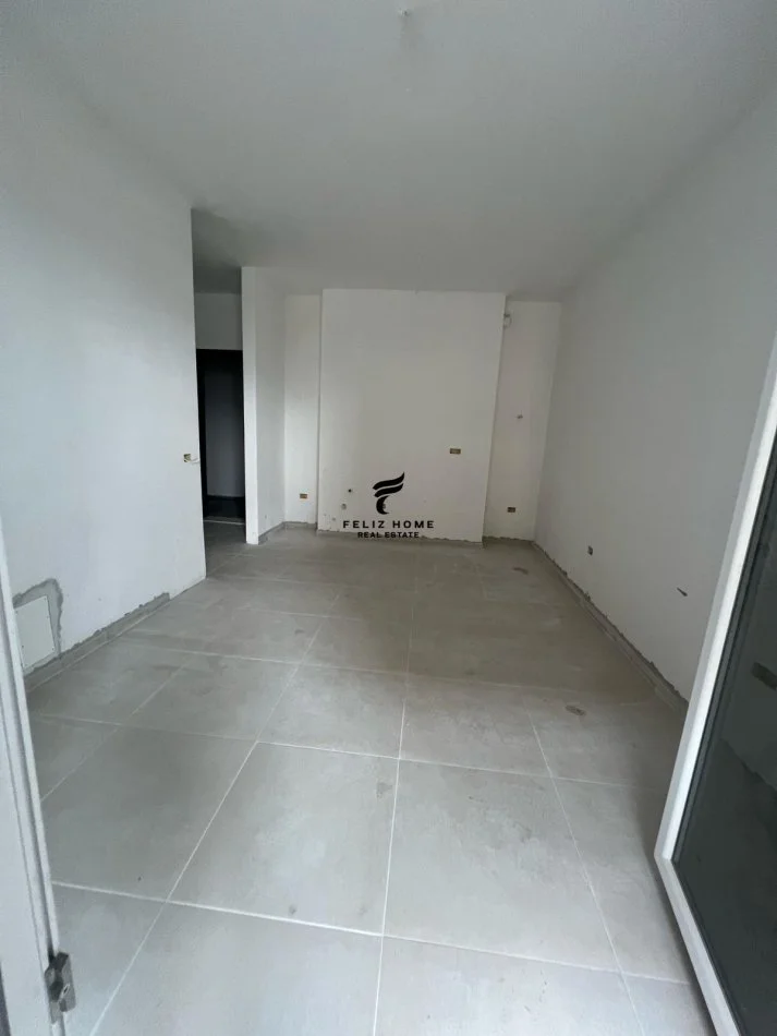 Tirane, vendesi appartamento 1+1 Piano 3, 52 m² 68.000 € (UNIVERS CITY)
