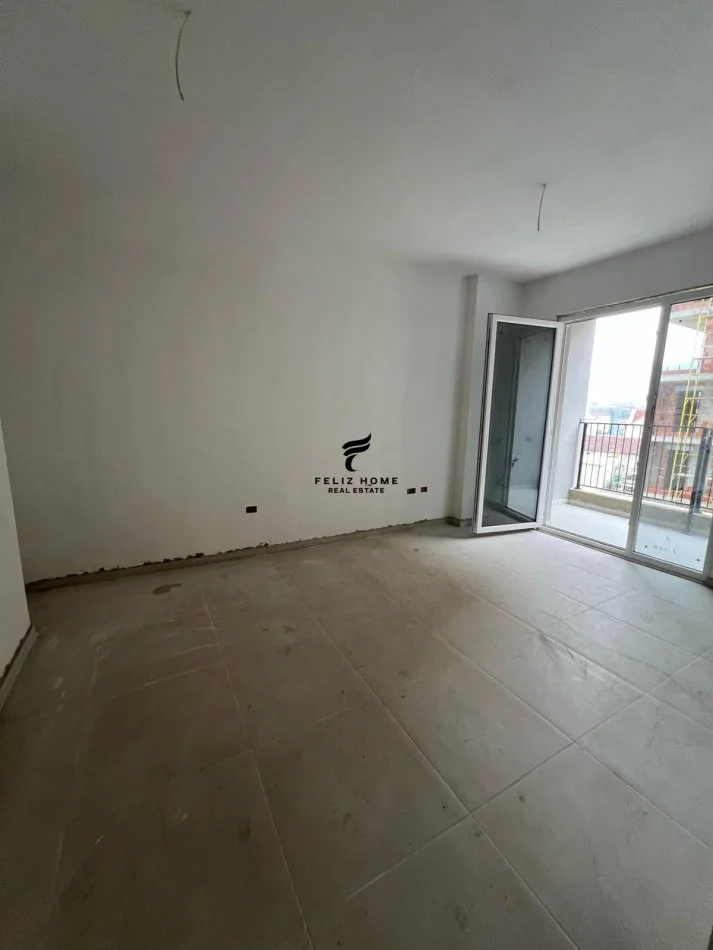 Tirane, vendesi appartamento 1+1 Piano 3, 52 m² 68.000 € (UNIVERS CITY)
