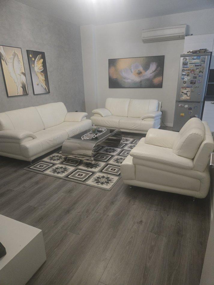 APARTAMENT ME QERA 2+1 YZBERISHT 500 EURO