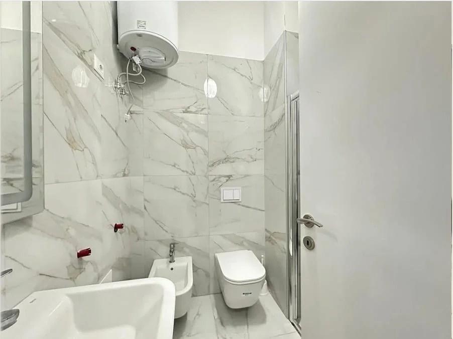 For Rent: 1+1 Apartment – Square 21, Kavajë Street