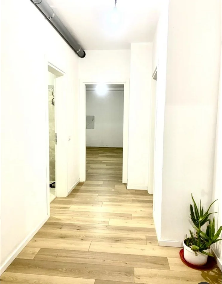 Tirana, Office for Rent, 4th Floor, 98 m², €500 (5 MONTHS)