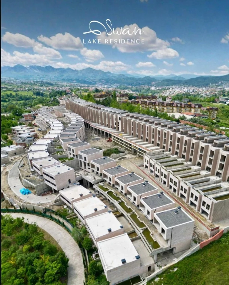 Tirane, vendita appartamento 3+1 Piano 3, 211 m² 390.000 € (Farkë)