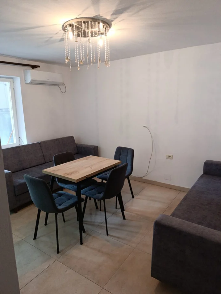 Tirane, vendesi appartamento 1+1 Piano 1, 60 m² 125.000 € (Xhamlliku)