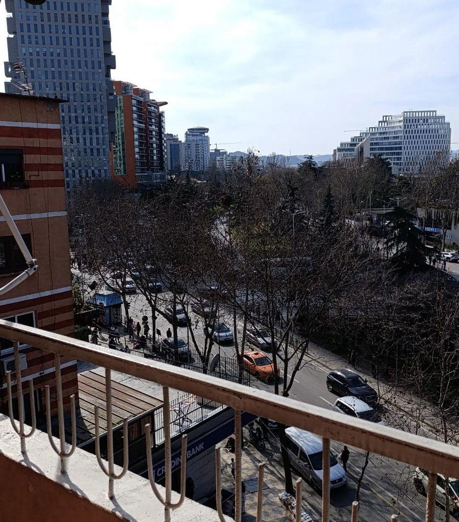 SHITET APARTAMENT 2+1 ME SUPER PAMJE, RRUGA ELBASANIT!!