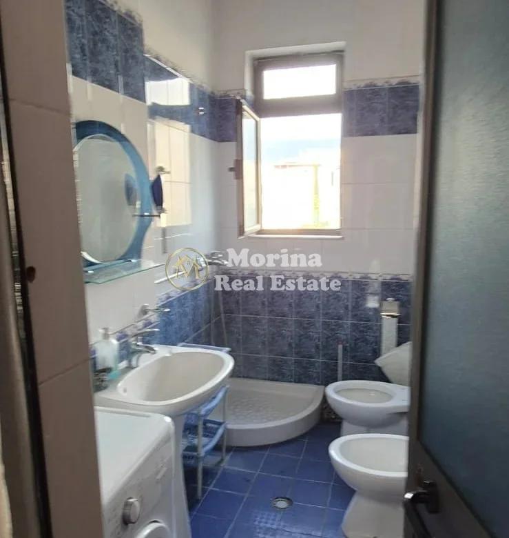 Tirane, vendesi appartamento 2+1 Piano 3, 58 m² 128.000 € (Via Bardhyl)
