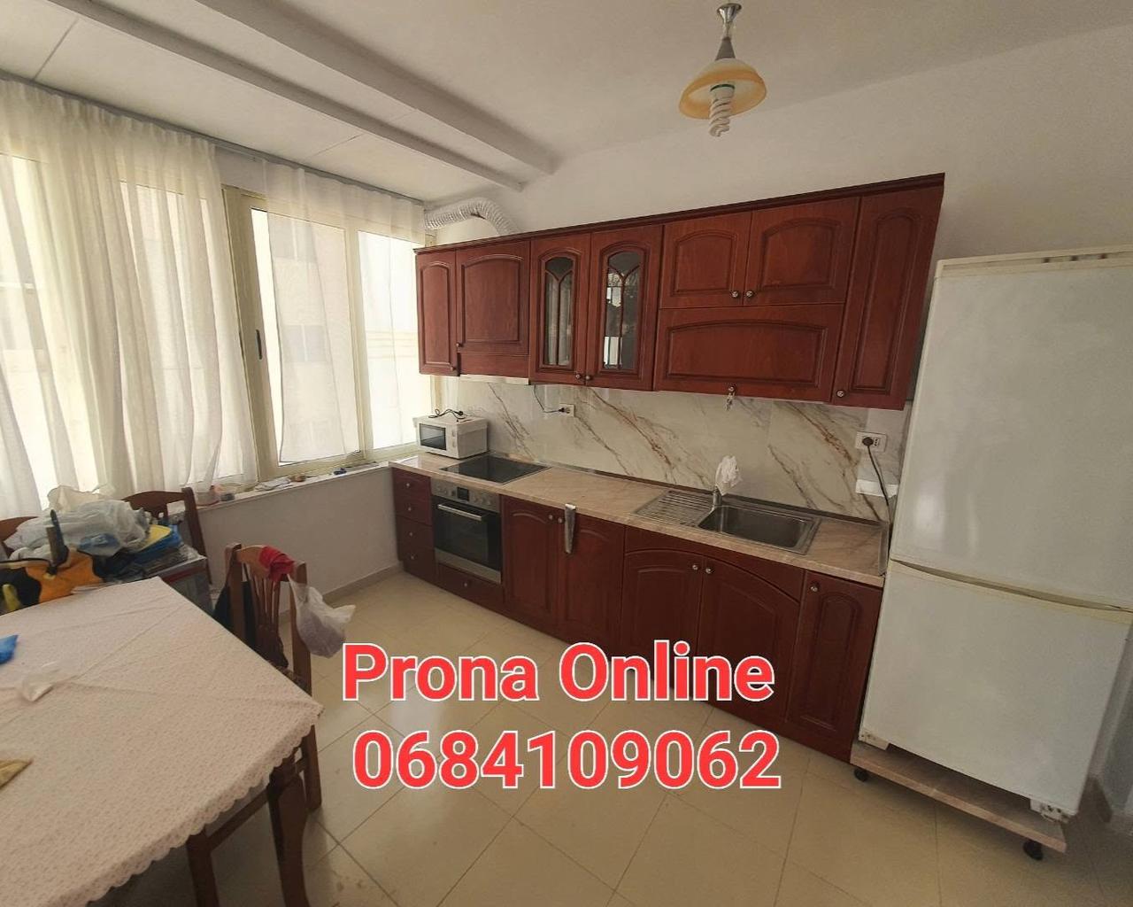 Affitto Appartamento 2+1 sul Lungomare di Rrota e Kuqe Durazzo
