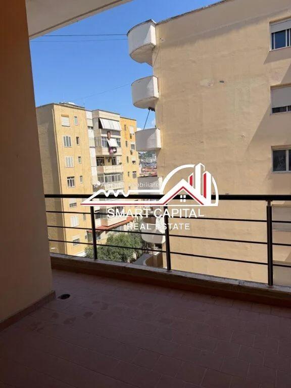 SHITET APARTAMENT 2+1 PRANË SHKOLLËS SË MUZIKËS,VLORË!