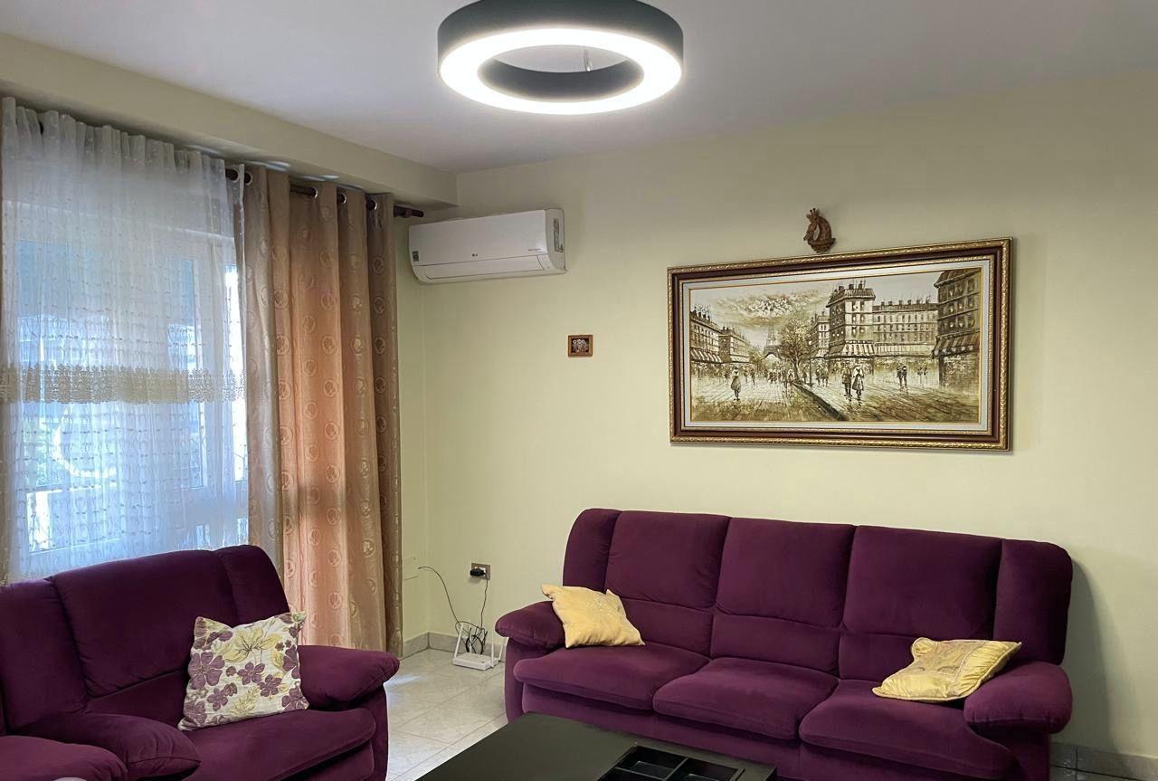 APARTAMENT ME QERA 1+1 QENDER 62.000 LEKE