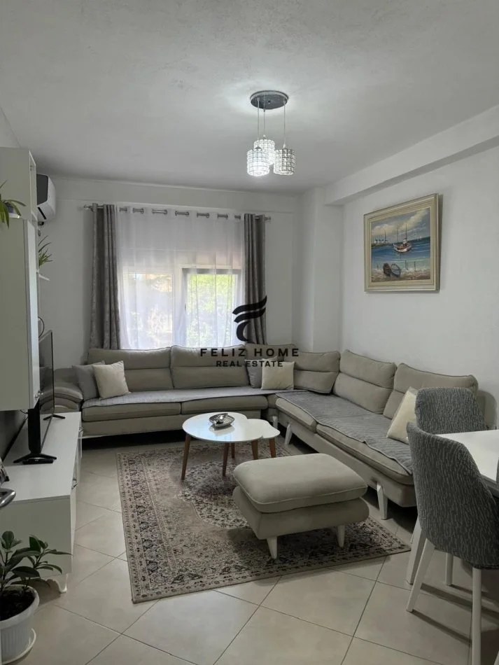 Tirane, jepet me qera apartament 2+1+Ballkon Kati 1, 87 m² 650 € (DON BOSKO)