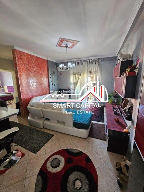SHITET APARTAMENT 1+1 PRANË KISHËS ORTODOKSE, VLORË!