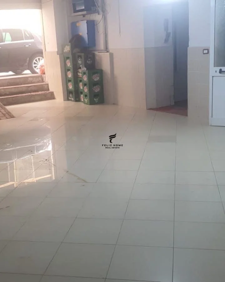 Tirane, vendita locale commerciale Piano 2, 996 m² 1.600.000 € (VIA DELL'ELBASAN)
