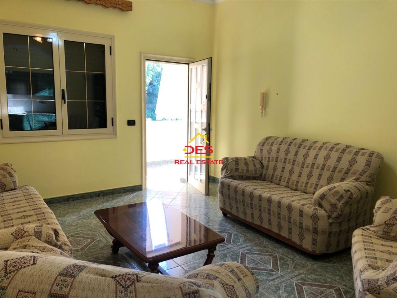 EPET ME QIRA KATI I DYTË I NJË SHTËPIE PRIVATE , VLORË