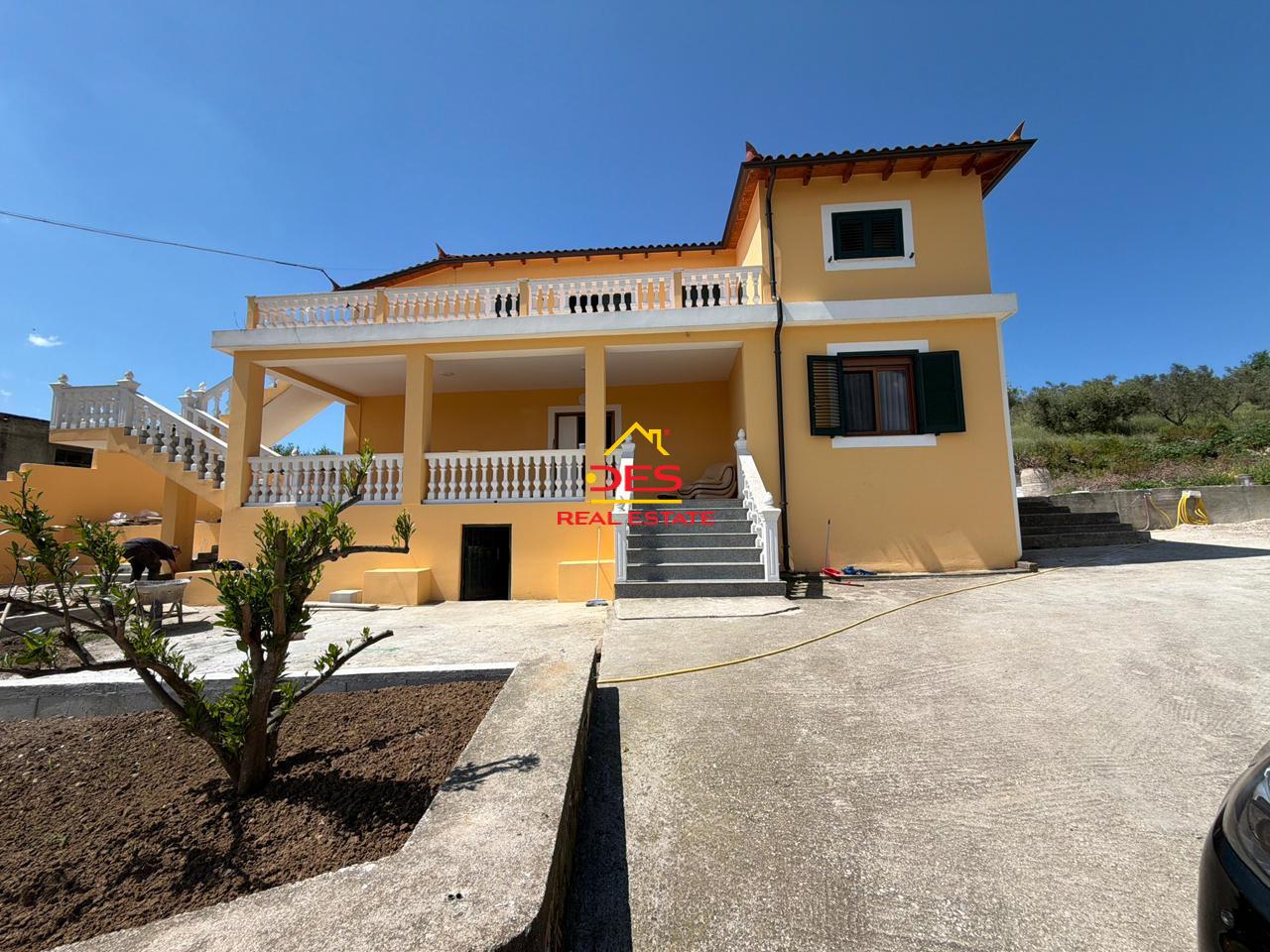 🆕🏡 JEPET ME QIRA VILË NË RISILI, VLORË.