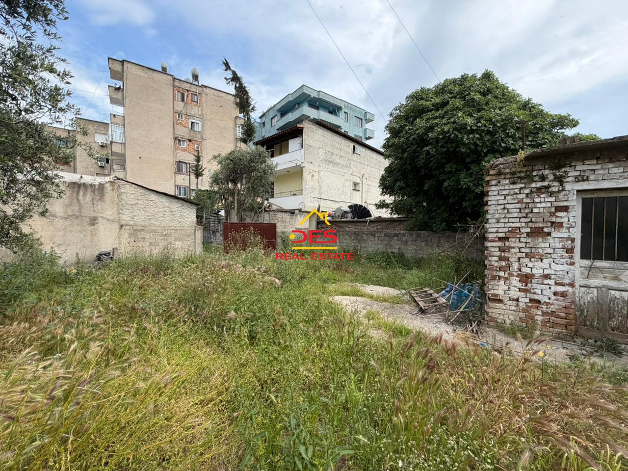 đđĄ SHITET SHTĂPI PRIVATE + TRUALL TE RRUGA E RE, VLORĂ