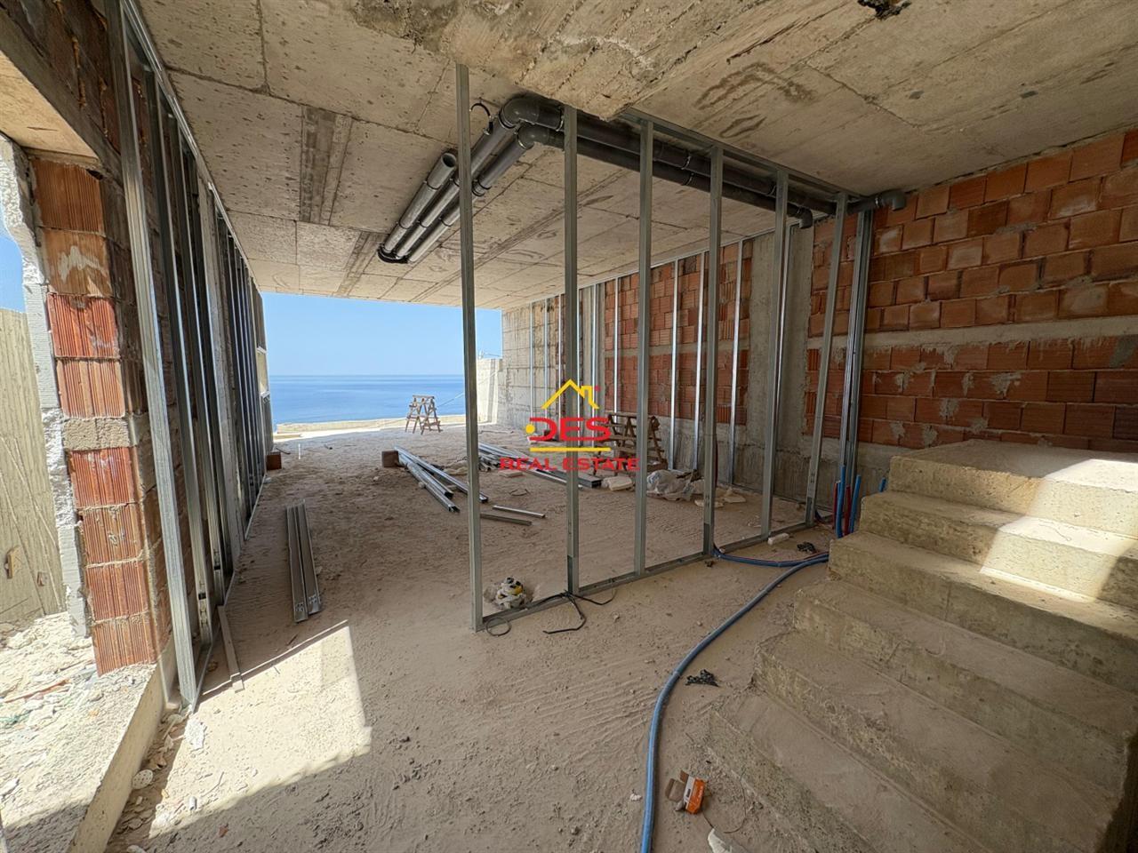 đđ€ SHITET VILĂ 2-KATĂSHE NĂ GREEN COAST, PALASĂ