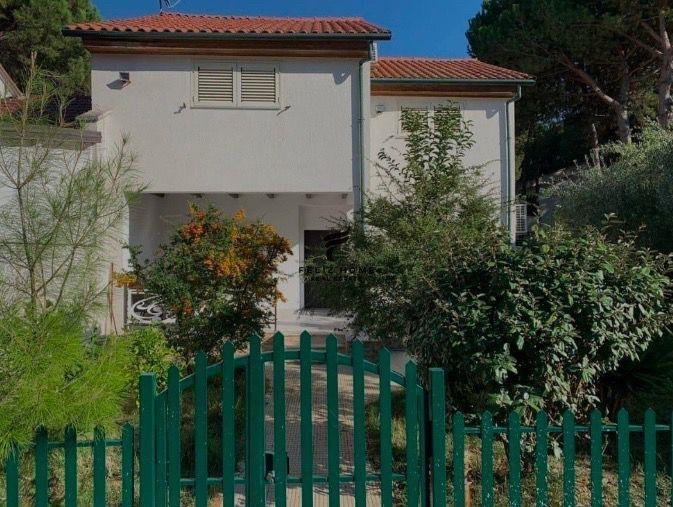 SHITET VILE PRIVATE 210 M2 QERRET 370.000 EURO