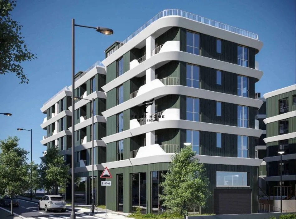 Tirane, shitet apartament 2+1+Ballkon Kati 1, 121 m² 240.000 € (LIQENI I THATE)