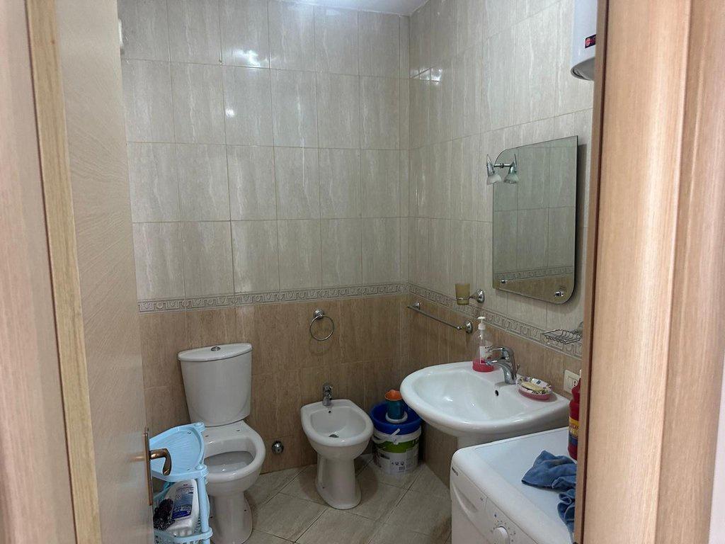 Appartamento 2+1 in affitto in via Jordan Misja, vicino a Spak Tirana