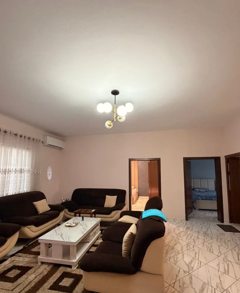 Tirane, Apartment 2+1 for Rent, Second Floor, 100 m², €500 (Casa Italia)