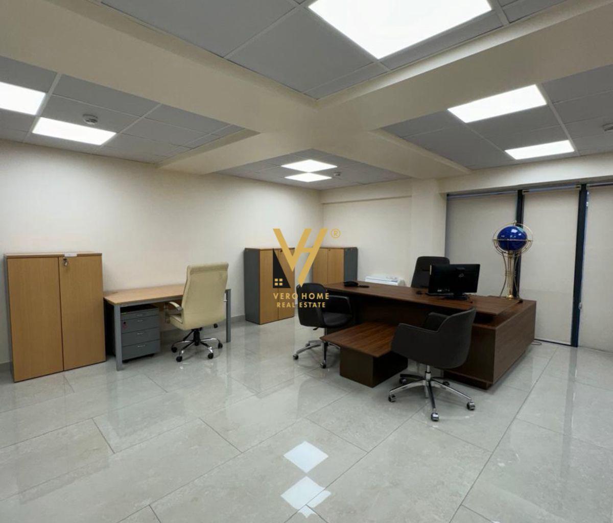 OFFICE FOR RENT 150 M2 ON ELBASANIT STREET - 2,000 EURO