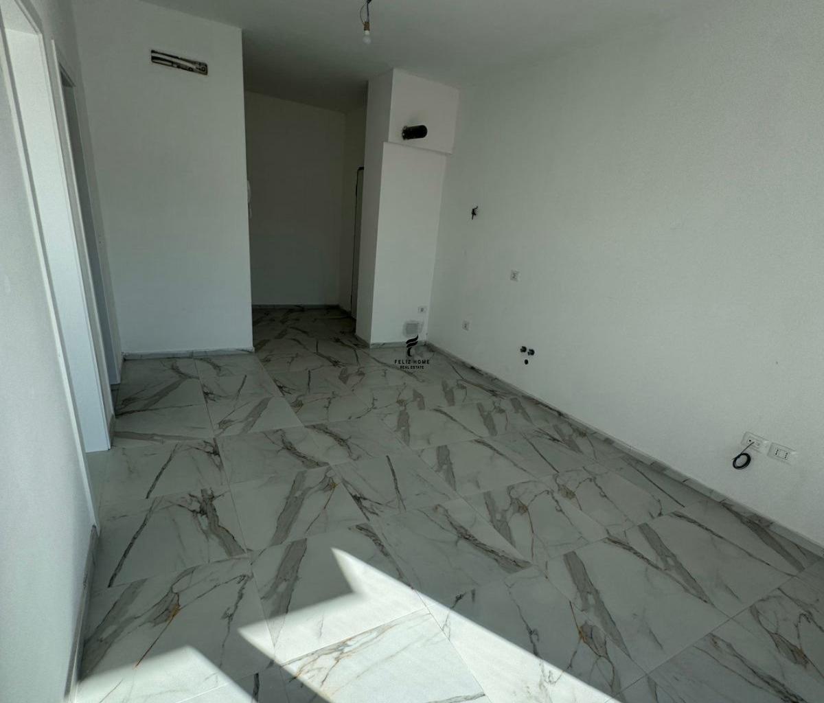 Appartamento con soppalco 1+1 in affitto 40.000 LEKE FH-79584