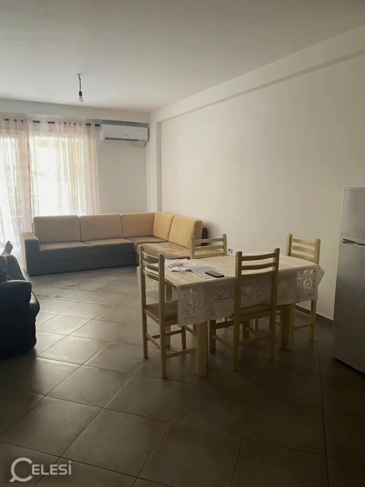 Tirane, affitto appartamento 2+1 Piano 4, 85 m² 550 € (Kodra e Diellit)