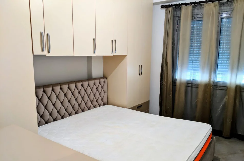 Tirane, affitto appartamento 2+1 Piano 4, 85 m² 550 € (Kodra e Diellit)
